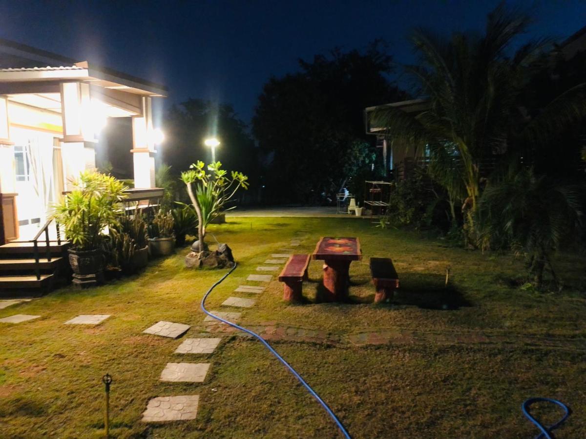 มุกดาสวรรค์ รีสอร์ท - Mukda Sawan Resort Mukdahan Extérieur photo